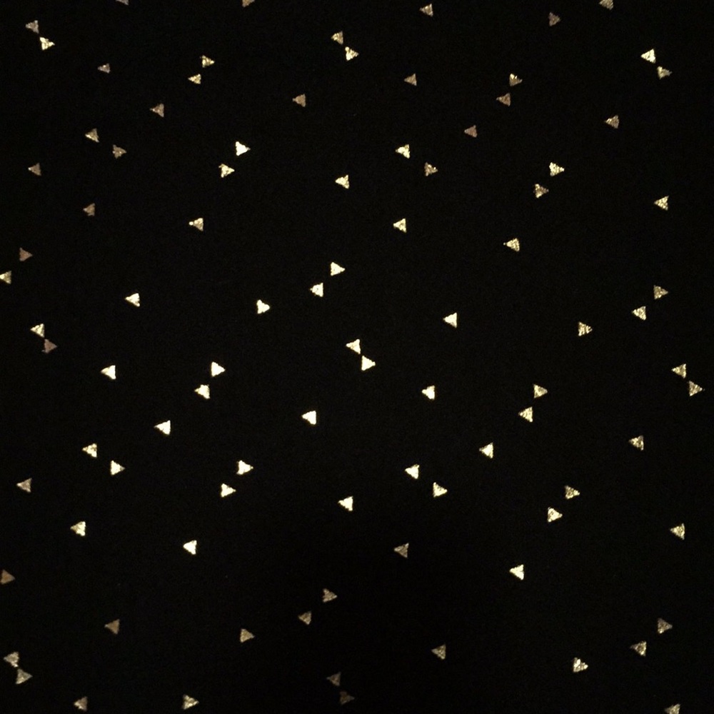 NWT golden triangle scarf